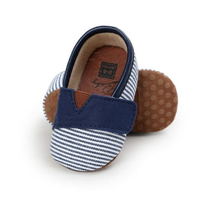 Canvas baby shoes